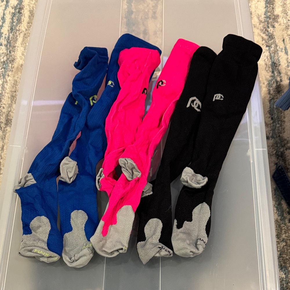 3 Pair Compression Socks View 4